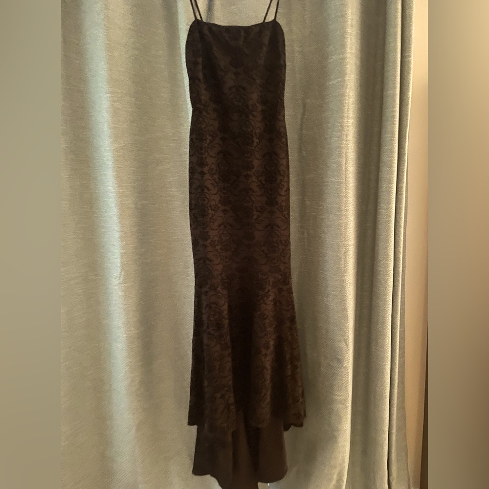 Black sleeveless formal dress with flocked velvet pattern